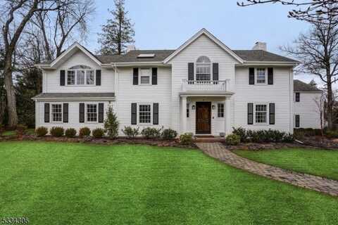 9 E Beechcroft Rd, Millburn, NJ 07078