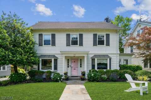 22 Colonial Ter, Maplewood, NJ 07040