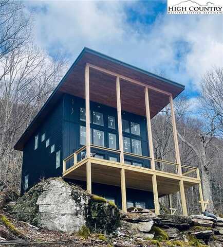 116 Slopeside Road, Beech Mountain, NC 28604