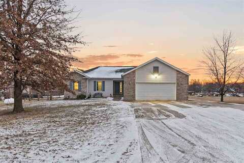 3021 Peaceful Dr, Riverside, IA 52327