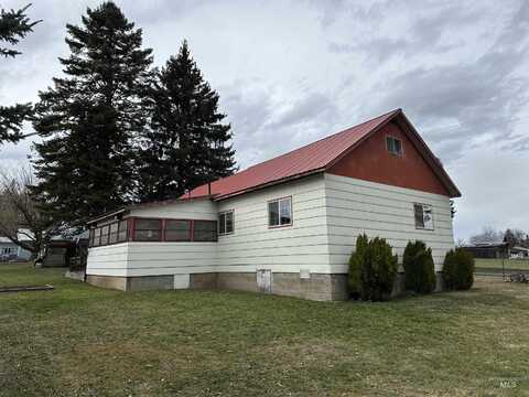 321 Ellis Ave, Winchester, ID 83555