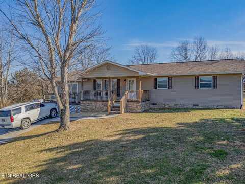 561 River Rd, Jacksboro, TN 37757