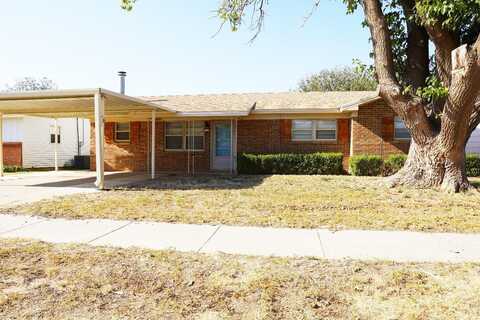 704 6th Street, Wolfforth, TX 79382