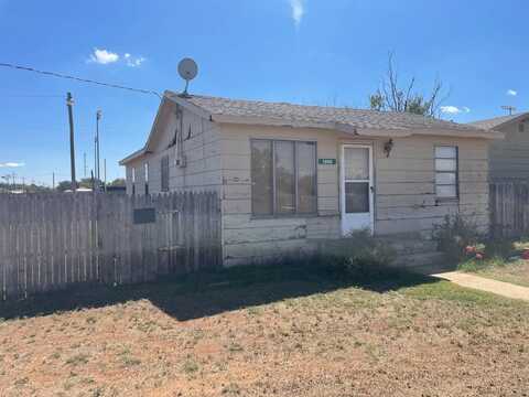 1000 W Hale Street, Slaton, TX 79364