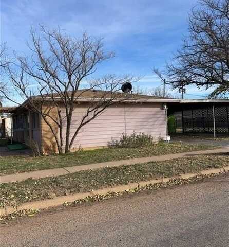 602 E Ripley Street, Brownfield, TX 79316