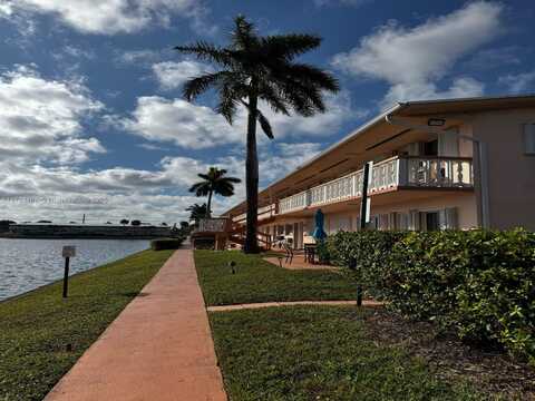 undefined, Hallandale Beach, FL 33009