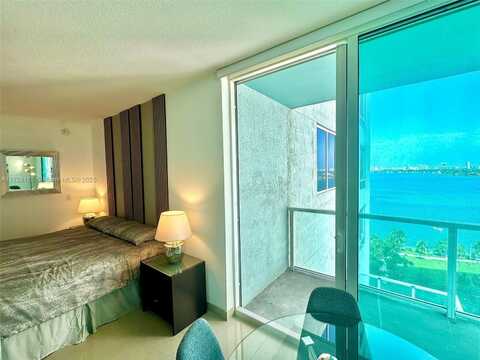 1900 N Bayshore Dr, Miami, FL 33132