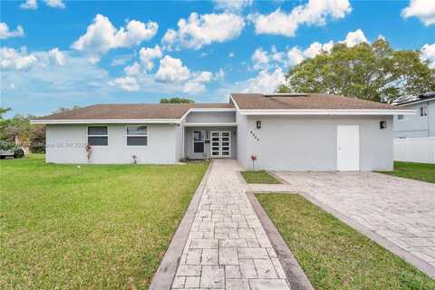 9501 E Palmetto Club Ln E, Palmetto Bay, FL 33157