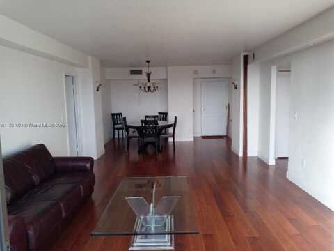 3625 N Country Club Dr, Aventura, FL 33180