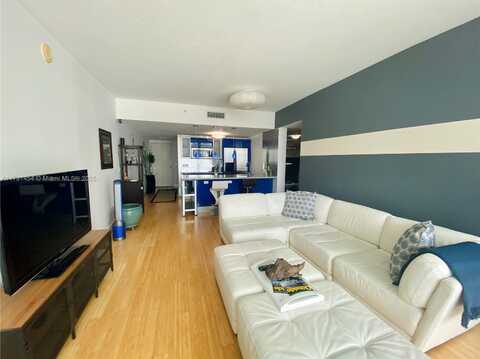 185 SW 7th St, Miami, FL 33130