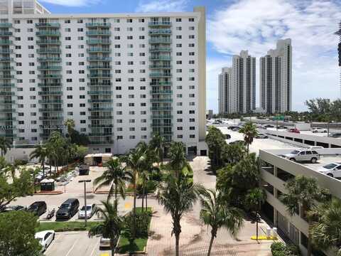 19390 Collins Ave, Sunny Isles Beach, FL 33160