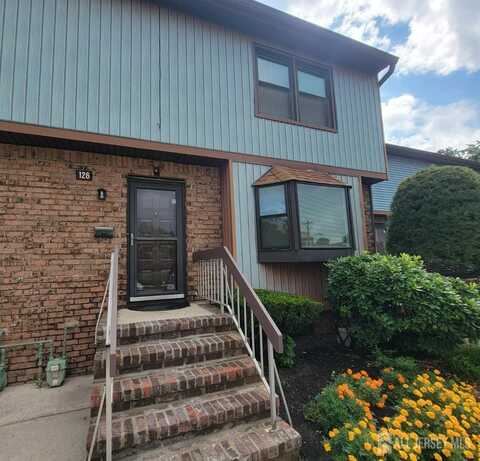 126 Highview Drive, Woodbridge, NJ 07095