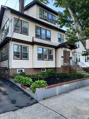 51 POE Avenue, Newark, NJ 07106