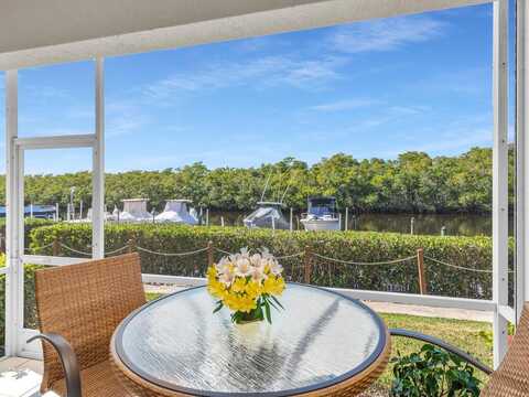 206 NEWPORT Drive unit: 805, Naples, FL 34114