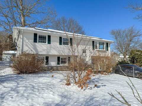 511 Fish Rd, Tiverton, RI 02878