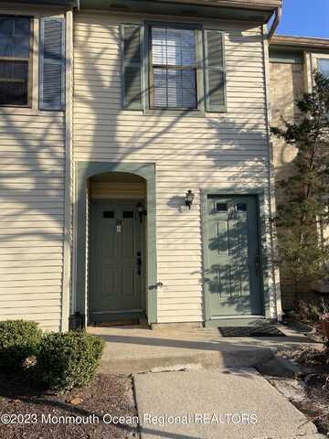 114 Dundee Court, Aberdeen, NJ 07747