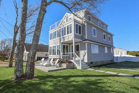 167 S Tibbetts Avenue, Wells, ME 04090