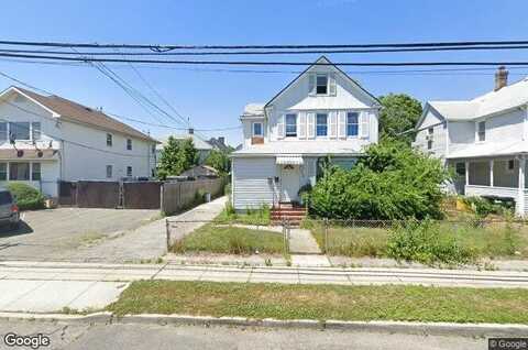 452 5th Ave, Cedarhurst, NY 11516