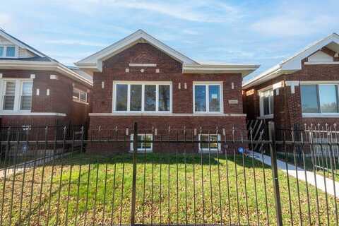 7624 S Paxton Avenue, Chicago, IL 60649