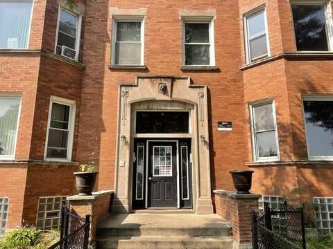 6846 S Normal Boulevard, Chicago, IL 60621