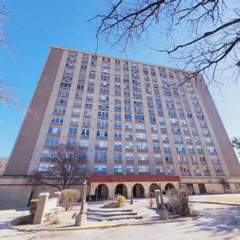 4300 W FORD CITY Drive, Chicago, IL 60652