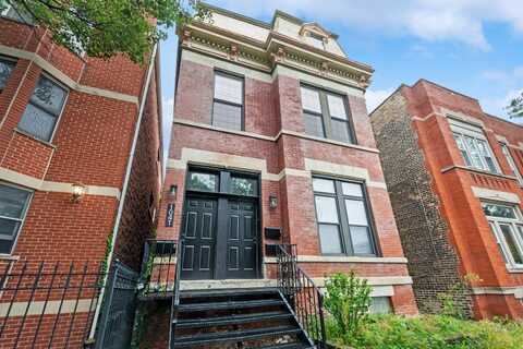 1041 S Oakley Boulevard, Chicago, IL 60612