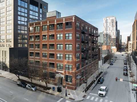 106 N Aberdeen Street, Chicago, IL 60607