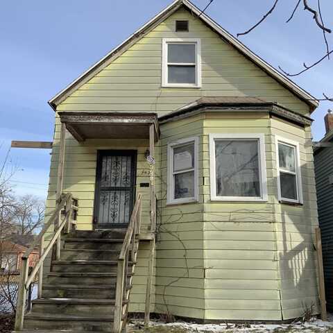 7935 S Coles Avenue, Chicago, IL 60617