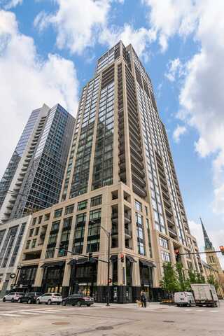 9 W Walton Street, Chicago, IL 60610