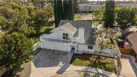 921 Dahlia Avenue, Costa Mesa, CA 92626