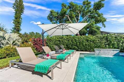 10690 8th, NAPLES, FL 34108
