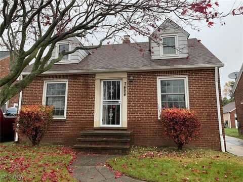 7424 Orchard Grove Avenue, Brooklyn, OH 44144