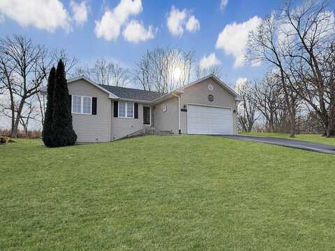 377 Orleans Drive, Davis, IL 61019