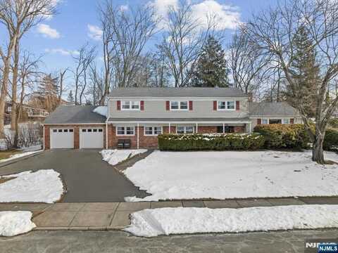 7 Jeffrey Road, Wayne, NJ 07470