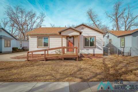 919 N Howard Street, Carlsbad, NM 88220