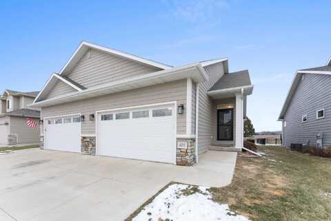 631 Prairie Blvd, Dakota Dunes, SD 57049