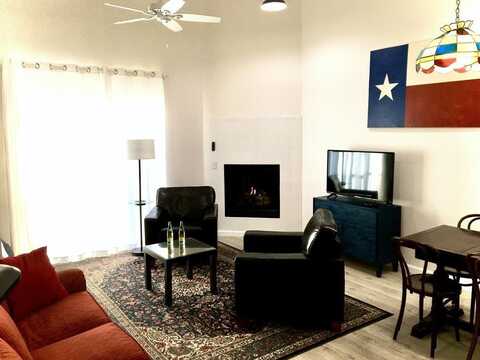 132 E El Paso St, Marfa, TX 79843