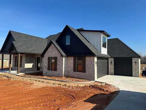 1037 Heritage Hills Drive, Tuttle, OK 73089