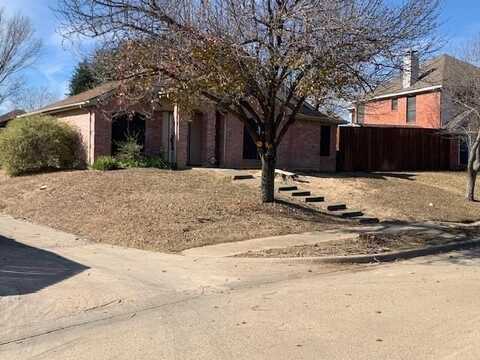 12654 Hilltop Circle, Balch Springs, TX 75180