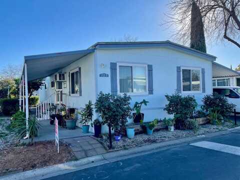 3901 Lake Rd #123, West Sacramento, CA 95691