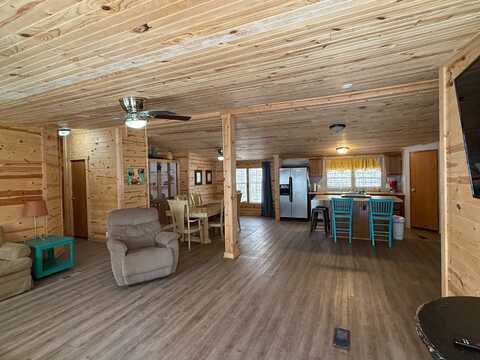 9418 Petros Highway, Oliver Springs, TN 37840