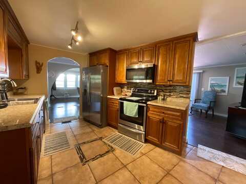 614 Riverview Dr., Ellenton, FL 34222