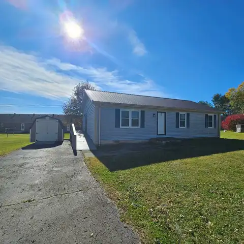 214 Greenbriar Court, Campbellsville, KY 42718