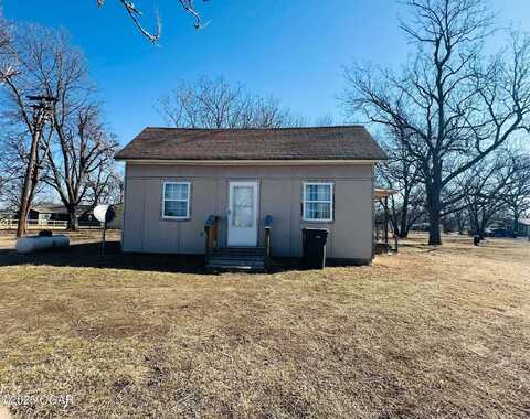 1383 Railroad Street, Chetopa, KS 67336