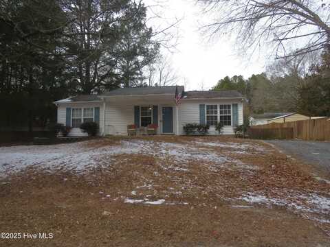 807 N Sycamore Street, Aberdeen, NC 28315