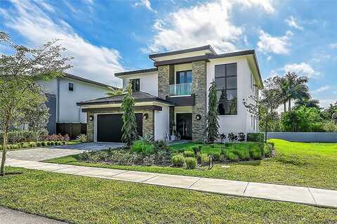 12300 Rhino Oaks Dr, Davie, FL 33325