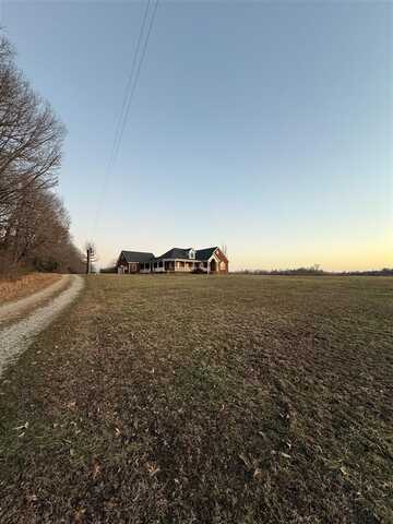 2672 Mayfield Mill Road, Glasgow, KY 42141