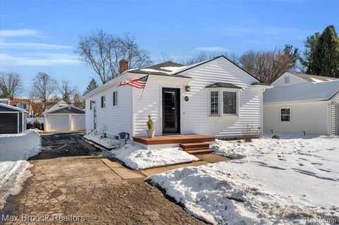 1937 WOODLAND Avenue, Sylvan Lake, MI 48320