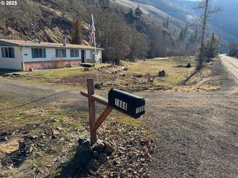 1888 HIGHWAY 142, Klickitat, WA 98628