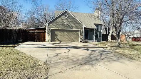 345 Oakwood Ct, Andover, KS 67002